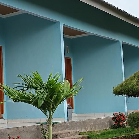 Embun Rinjani Homestay เซอนารู ภายนอก รูปภาพ