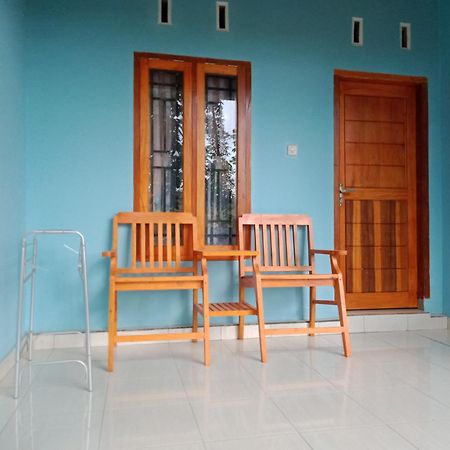 Embun Rinjani Homestay เซอนารู ภายนอก รูปภาพ